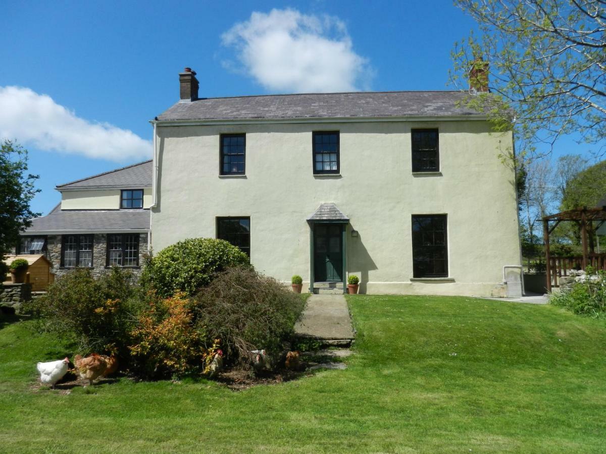 Cilwen Country House Bed And Breakfast Abernant ภายนอก รูปภาพ